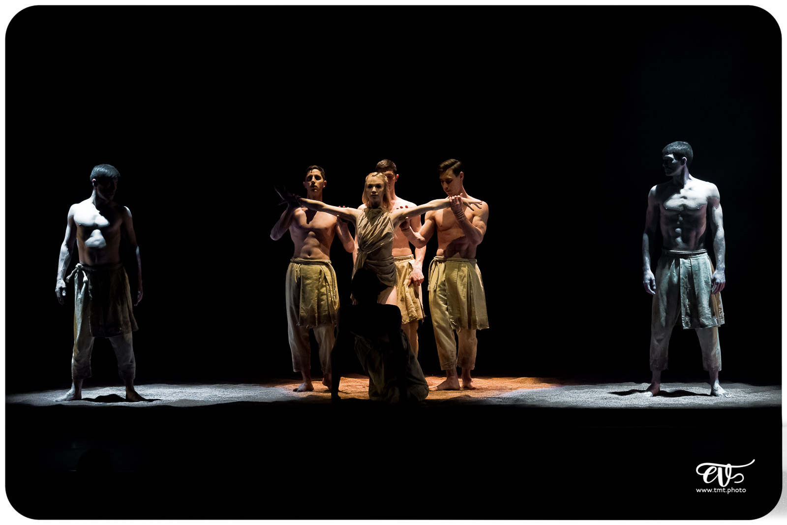 MY LAND (RECIRQUEL COMPANY)